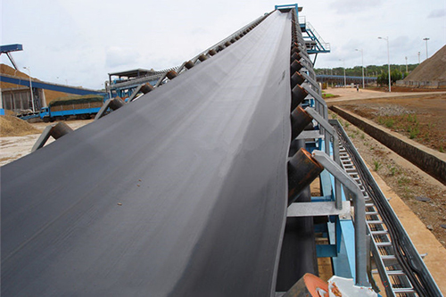 皮带输送机驱动装置类型应用及优缺点分析